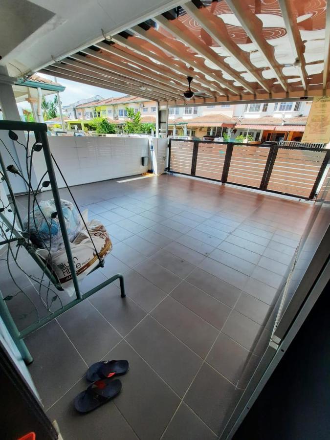 Homestay Dr. Z Klang Exterior photo